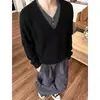 Suéter de duas peças na cor marrom melado com decote V para homens, outono e inverno, tricô macio e confortável, camada interna casual