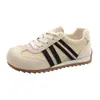 Zapatillas de Entrenamiento Rojas Alemanas para Mujer, Nuevos Zapatos Retro Populares de Suela Gruesa A-Gan Verano 2026, Zapatos Casuales Versátiles de Cuero Genuino con Suela Blanda