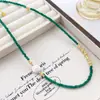 Cadena para Clavícula Versátil de Calcedonia Verde Vintage con Forma de Calabaza, Perla de Agua Dulce, Collar Diario de Nicho Retro de Alta Gama para Mujer