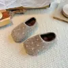 Pantuflas de Algodón Cerradas para Niños 2026 Nuevo Estilo Otoño/Invierno para Niñas Suela Suave Bebé Doble Algodón Más Terciopelo Cálidas Pantuflas Cerradas