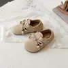 Zapatos de Cuero con Lazo para Niñas 2026 Nuevo Estilo Primavera y Otoño Zapatos Suaves de Suela para Niñas Pequeñas Zapatos de Princesa Versátiles a la Moda para Niños Pequeños