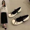 Zapatos Mary Jane estrellados estilo francés para mujer, nuevo modelo de verano 2026, bailarinas que aumentan la altura para combinar con faldas, zapatos pequeños de cuero