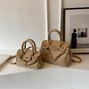 Bolsa Pequena de Estilo Ocidental de Alta Qualidade 2023 Nova Bolsa Feminina Verão Popular Explosões Versátil Bolsa Transversal Portátil Bolsa Platina