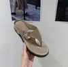 2026 Plataforma Salto Alto Estampa de Leopardo Chinelos Feminino Verão Exterior Versátil Estilo Férias Sandálias de Salto Anabela com Tira entre os Dedos