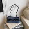 Bolsa de Braço para Mulheres 2025 Novo Estilo High-End Fashionável Feminina Verão Versátil Design de Nicho Bolsa de Ombro Único Bolsa Baguete