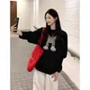Camiseta negra de manga larga estilo retro americano para mujer, principios de otoño, con estampado de gato, corte holgado, adelgazante, adecuada como top de capa base