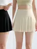 Mini saia esportiva branca para mulheres, verão 2026 nova saia anti-exposição para yoga, fitness, tênis, badminton