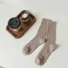 Meias de Lã Macias e Folgadas de Inverno para Mulheres, Estilo Japonês, Meias Grossas de Cor Sólida com Costura, Meias Quentes de Cano Médio, Não Soltam Fiapos