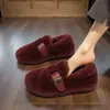 Sapatos Vermelhos de Pelo Angola para Mulheres 2026 Estilosos e Modernos Estilo Coreano Novos Sapatos Vermelhos de Inverno com Forro de Lã