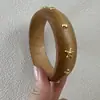 Accesorios Yongge Europeo y Americano Colorido Remache de Estrella de Cinco Puntas Pulsera de Madera Multicolores Madera Natural Joyería de Mano Venta al por Mayor Venta al por Mayor Transfronteriza