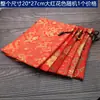 Bolsa de atacado bolsa bordada bolsa vermelha com cordão fivela de madeira embalagem bolsa de joias texto brincadeira bolsa de armazenamento de presentes