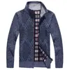Suéter tipo cárdigan de estilo europeo y americano para hombre, con cuello forrado de vellón, tejido de punto grueso de mediana edad, chaqueta de otoño e invierno para hombre.