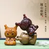 Sândalo natural, esculpido com um design de Kuromi de desenho animado, corrente de celular DIY, chaveiro, pingente de bolsa e presente para crianças
