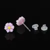 Pendientes de flor de color pequeño fresco de primavera y verano para mujer, pendientes dulces de margarita pequeña, pendientes de moda sin agujeros en las orejas, clip para oreja, venta al por mayor
