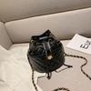 2021 Bag Bolsa Feminina Verão Fresco Estilo Coreano Cadeia Retro Bucket Bag Moda Bordado Crossbody Shoulder Bag Bolsa Feminina