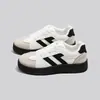 Tênis feminino, nova coleção outono 2026, sapatos brancos casuais de nicho e versáteis, com sola grossa, que aumentam a altura, tênis esportivos estilo Forrest Gump, MR595
