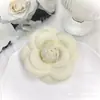 7.5 Flor de Tela de Camelia Estilo Coreano Corsage Flor para Zapato Accesorio para el Cabello Broche Lazo para el Cabello Accesorios de Joyería DIY Venta al por Mayor