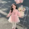 Vestido Aisha estiloso de manga comprida para meninas com tule para primavera e outono, novo vestido de princesa 2026 para bebês meninas, roupa de outono da moda