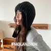 Chapéu Estilo Lei Feng Feito à Mão, Chapéu de Voo de Lã Tricotado com Cadarço Colorido Sólido para Afinar o Rosto, Chapéu Quente Versátil para Outono e Inverno