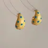 Pendientes de Medio Aro con Gotas de Aceite de Puntos de Ola Amarillo Leche, Pendientes de Alto Nivel con Temperamento, Pendientes Frescos de Primavera y Verano, Novedad para Mujer 2025