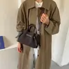Bolsa elegante estilo saco para mulheres, nova tendência de inverno 2026, bolsa de ombro de nicho da moda, bolsa transversal vintage para o dia a dia.