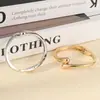 Pulsera de Aleación de Gama Alta para Mujer Diseño de Nicho Pulsera de Ins Estilo Coreano Simple Futurista Brazalete de Brazo para Mujer