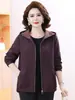 Elegante abrigo de otoño para madre de mediana edad, gabardina con capucha que rejuvenece, chaqueta de moda casual para mujeres de mediana edad y mayores de primavera y otoño