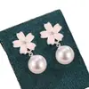 Pendientes de Borla de Flor Rosa con Perlas de Imitación para Mujer 2025 Nuevo Estilo Caliente Otoño e Invierno Pendientes Elegantes con Sensación Exquisita y de Alta Gama para Mujer