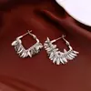 Pendientes Colgantes de Hoja con Aguja de Plata Electrochapada en Oro Real de 18K, Pendientes de Aro de Tendencia de Moda Europea y Americana, Pendientes Únicos y Elegantes, Diseño de Nicho