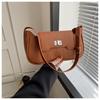 Bolso retro de textura nueva para mujer 2023 color liso cierre de forma bolso de hombro individual para debajo del brazo bolso cuadrado pequeño para mujer