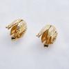 Fábrica DIY accesorios de joyería al por mayor 18K color oro real retenedor de color soporte de flor pétalo hueco cuentas de joyería sombrero de flor con cuentas