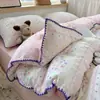 Conjunto de Roupa de Cama de Algodão Puro Grau A para Mãe e Bebê Conjunto de Quatro Peças Estilo Fofo Ins Lençol Capa de Edredom Borda de Concha Conjunto de Três Peças para Dormitório