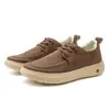 Nuevos zapatos casuales de moda de otoño para hombre, zapatillas slip-on versátiles y transpirables, zapatos de cuero de negocios para hombre