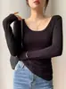Camiseta de algodão de alta elasticidade com gola U para usar por baixo, feminina, manga longa, novidade primavera e outono 2025, gola redonda, sexy, modelagem justa, top versátil