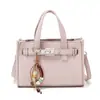 Bolso para Viajeros Transfronterizos Bolso de Gran Capacidad Nuevo Bolso de Hombro de Alto Valor para Mujer Bolso de Mano Cruzado Moderno Simple de Moda