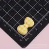 Accesorios de resina de gato KT con lazo de cuadros vintage, accesorios para el cabello DIY con pegamento cremoso, ligas para el cabello, pinzas para el cabello, zuecos, fundas para teléfono