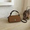 Moda transfronteriza bolso pequeño mujer nuevo retro de alta gama nicho bolso de mano bolso cuadrado pequeño para ir al trabajo bandolera cruzada de un solo hombro moderno