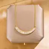 Nueva cadena de clavícula de lujo estilo coreano, collar versátil de acero de titanio de moda para mujer, colgante simple clásico de circón, accesorio versátil