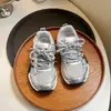 Zapatos Casuales Transpirables para Niños 2026 Modelo Nuevo de Primavera Tenis Blancos Versátiles para Niños Zapatos Deportivos de Entrenamiento Alemanes de Malla para Niñas