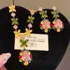 ¡Precioso y deslumbrante! Collar con colgante de flor de circón y gota de agua, cadena para la clavícula estilo corte vintage, joyería de lujo ligero y sensación de alta gama