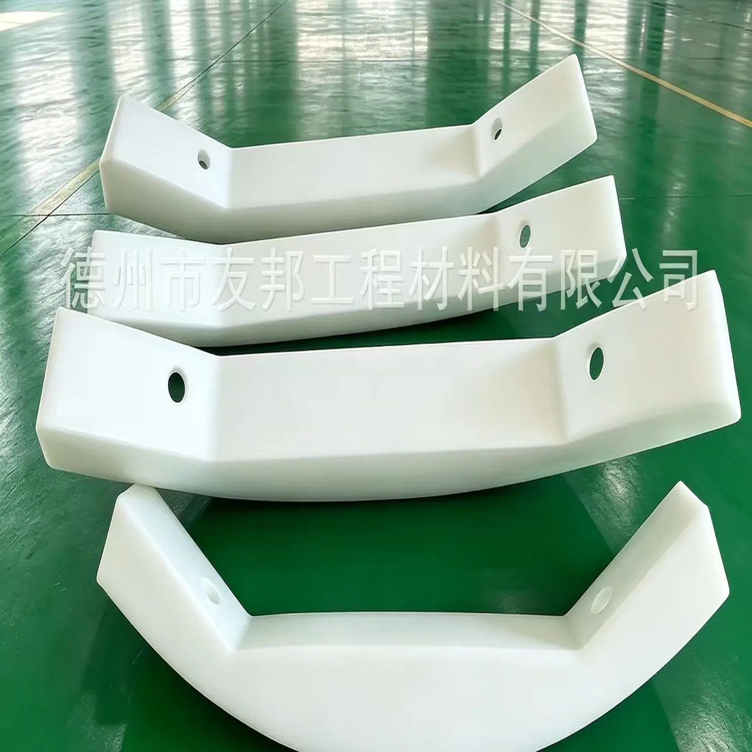 f1696a093e319a89d719a7d5e10e94
