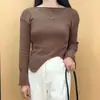 Nueva Camiseta con Aberturas, Aspecto Adelgazante, Top Asimétrico de Manga Larga y Cuello Redondo, Prenda de Abajo para Otoño e Invierno, Ajuste a la Cintura Casual, Mujeres Dulces y Picantes
