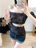 8528# Verão Novo Estilo Puro Desejo Renda Vazada Patchwork Manga Curta Camiseta Feminina Slim Fit Peça Única com Bojos