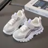 Zapatos Deportivos para Niñas Niños Nuevos 2026 Verano Malla Niños Medianos y Grandes Suela Suave Zapatos para Niños Zapatos Antideslizantes Niñas Elegantes