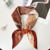 Lenço Quadrado de Seda Retrô Coreano com Estampa Paisley e Toque de Luxo, Combinado com uma Camisa, Lenço Quadrado Versátil para Cintura, Xale, Protetor de Pescoço