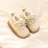 2026 Botas de Couro Princesa Infantis Outono Plus Veludo Acabamento em Renda para Meninas Sola Macia Calçados Casuais para Caminhada Botas Quentes