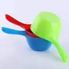 Cuchara de Agua Colorida Plástico Mango Largo Cucharón de Agua Cocina Cucharón de Agua Grande Baño Cuchara de Agua Bebé Niño Cuchara para Baño Irrompible