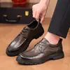 Zapatos casuales de cuero genuino para hombre de nueva llegada transfronteriza, zapatos Derby de estilo británico de vestir formal, de suela blanda, antideslizantes y resistentes al desgaste para hombre