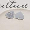 Pendientes DIY de aleación de pintura simple de nicho para todas las ocasiones, con palabra unilateral y corazón colgante, accesorios para el cabello de mujer, material para funda de teléfono, lote