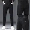 Jeans cropped de alta elasticidade masculino, calça casual slim reta, novo estilo moderno de outono para homens baixos